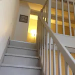 Les Remparts Apartment *
