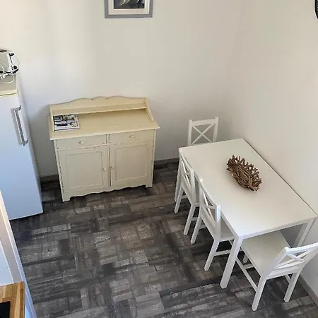 Les Remparts Apartment