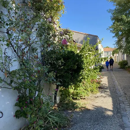 Les Remparts